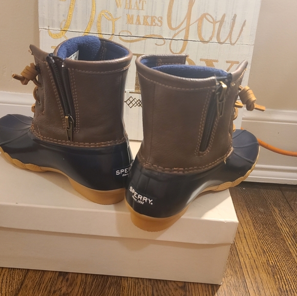 Sperry Rain Boots - Picture 4 of 6
